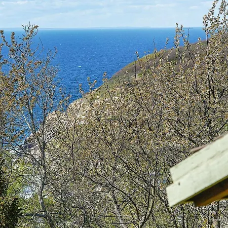 بيت للعطل Lavish Holiday Home In Allinge With Sea View إلينغه